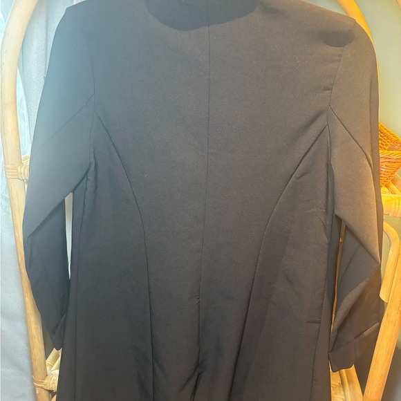 Carly Jean Black Blazer - Picture 5 of 5